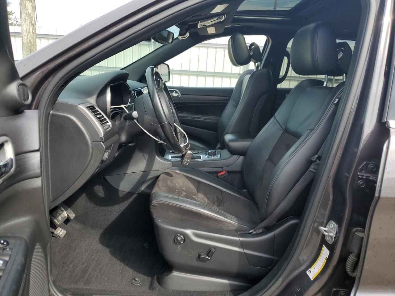 2020 Jeep Grand Cherokee Laredo