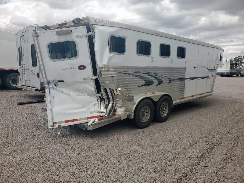 2004 Exiss Horse Trailer