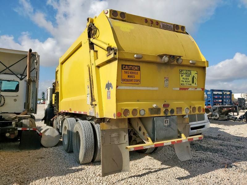 2016 Mack LEU600 Refuse Truck