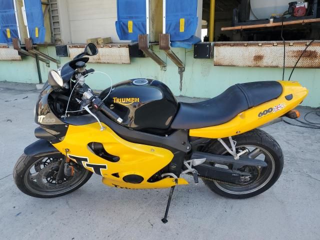 2000 Triumph TT600
