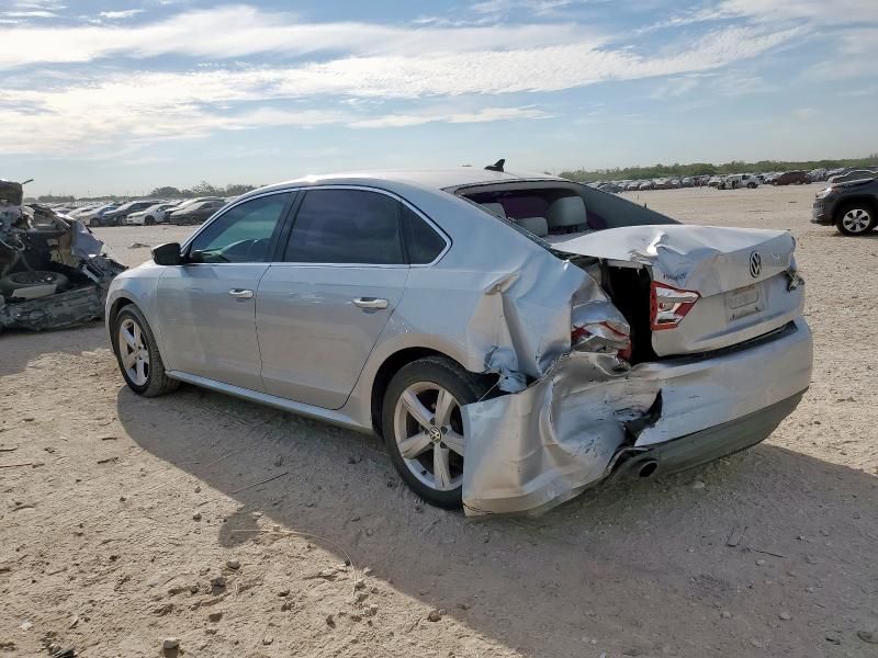 2013 Volkswagen Passat SE