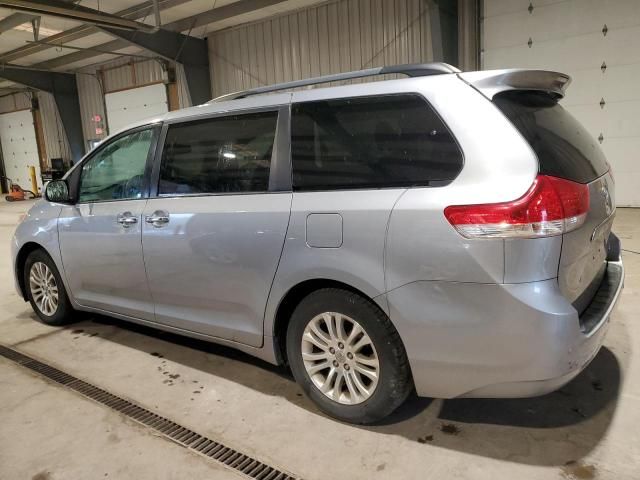 2013 Toyota Sienna XLE