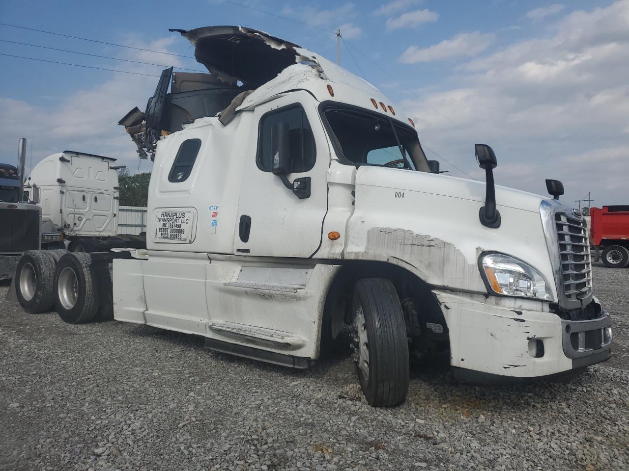 2016 Freigliner 2016 Freightliner Cascadia 125 Semi Truck