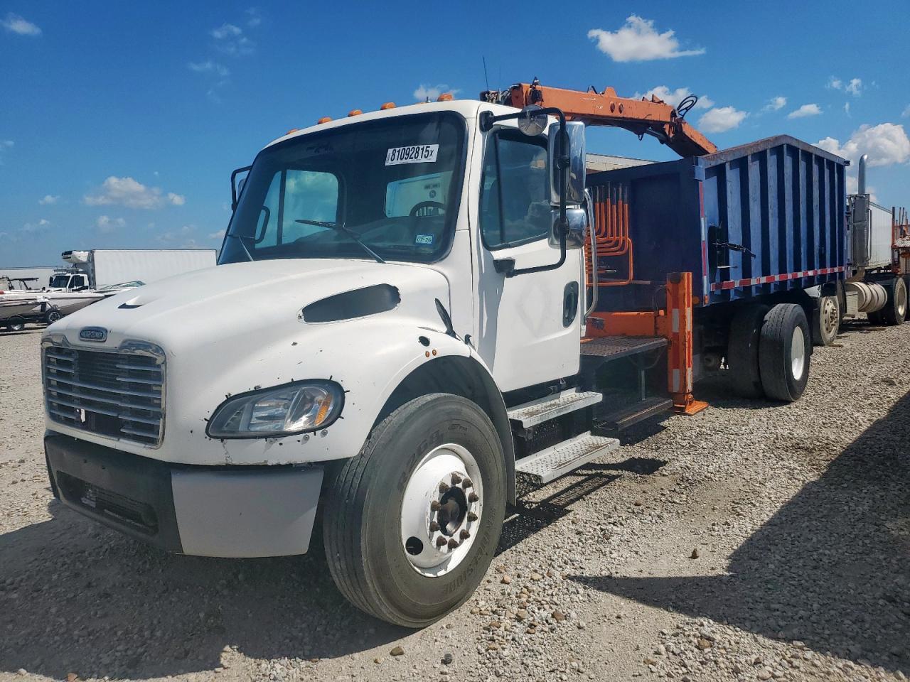 2004 Freigliner 2004 Freightliner Business Class M2 Grapple Truck