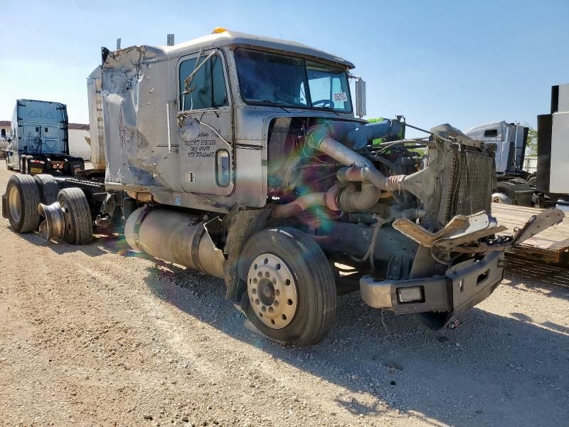 1993 Freightliner FLD120 Semi Truck