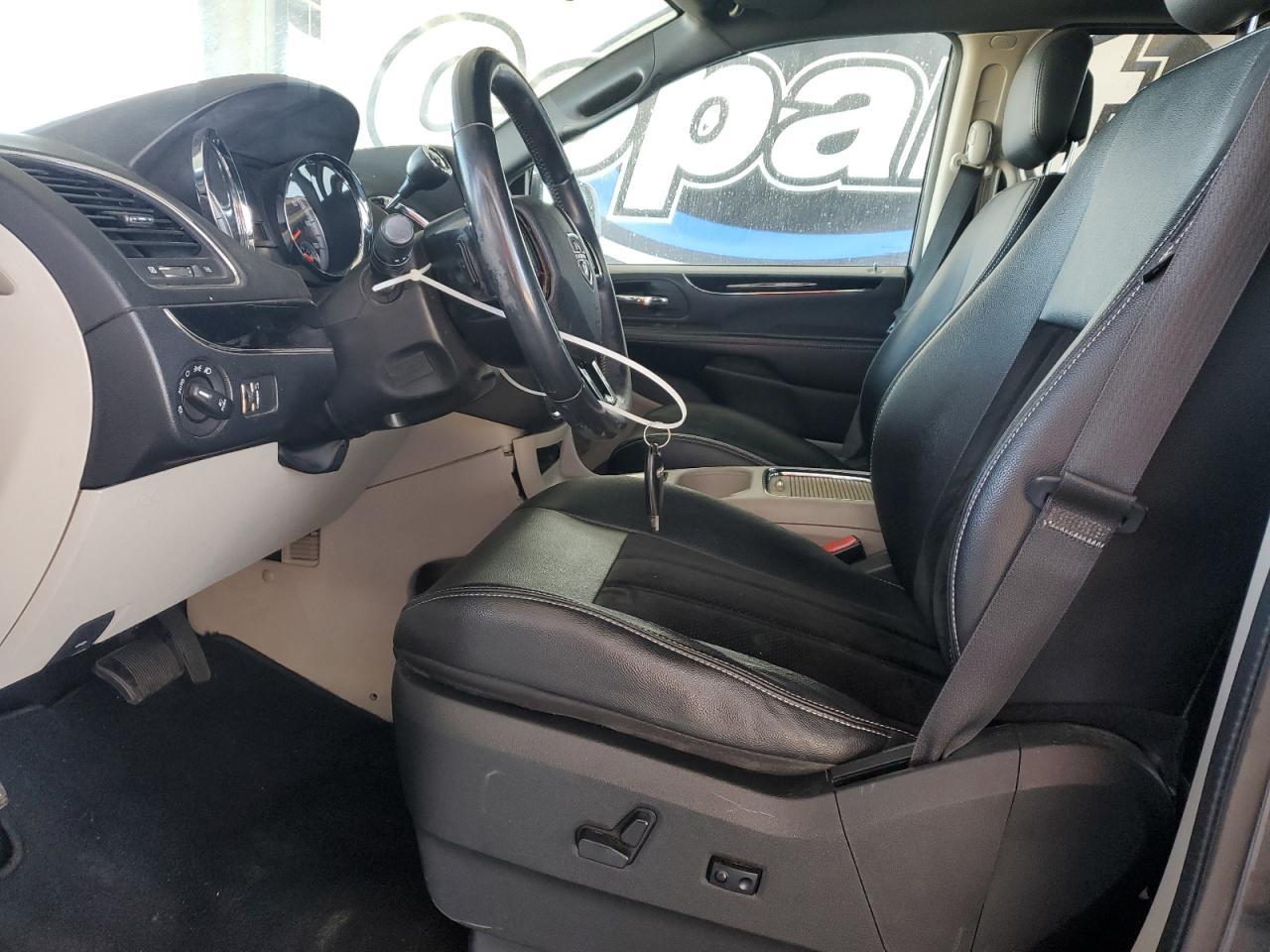 2017 Dodge Grand Caravan sxt