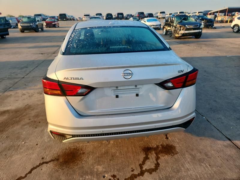 2024 Nissan Altima SV