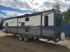2018 Crossroads Zinger-Camper
