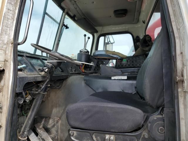 2005 Autocar WX Refuse Truck