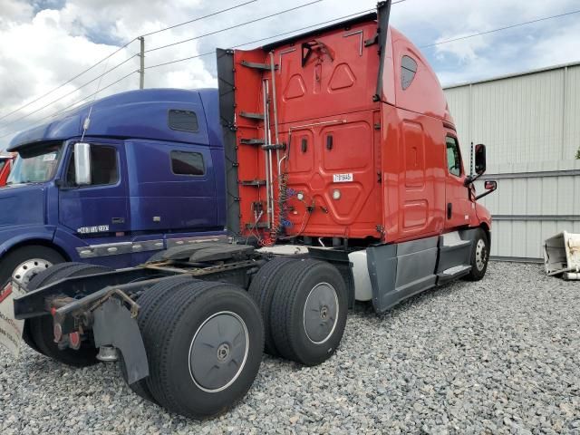 2019 Freightliner Cascadia 126 Semi Truck