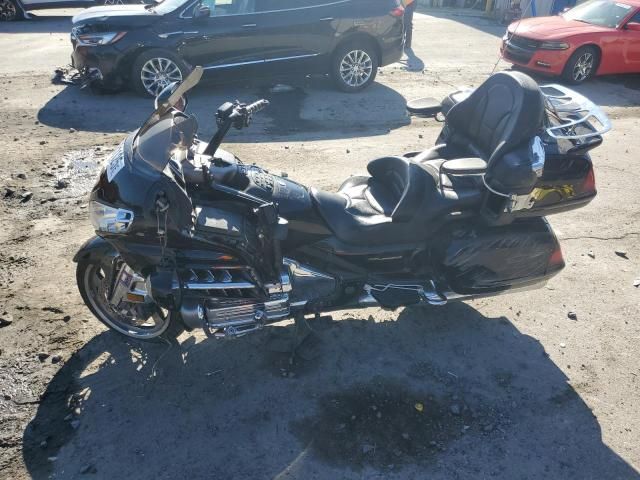 2002 Honda GL1800