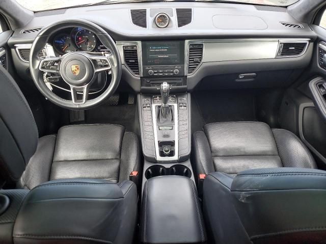 2018 Porsche Macan Turbo