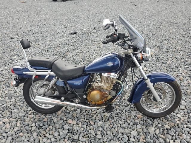 2003 Suzuki GZ250