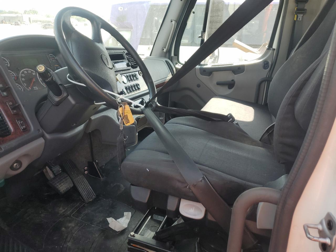 2023 Freigliner 2023 Freightliner Business Class M2 Rollback Truck