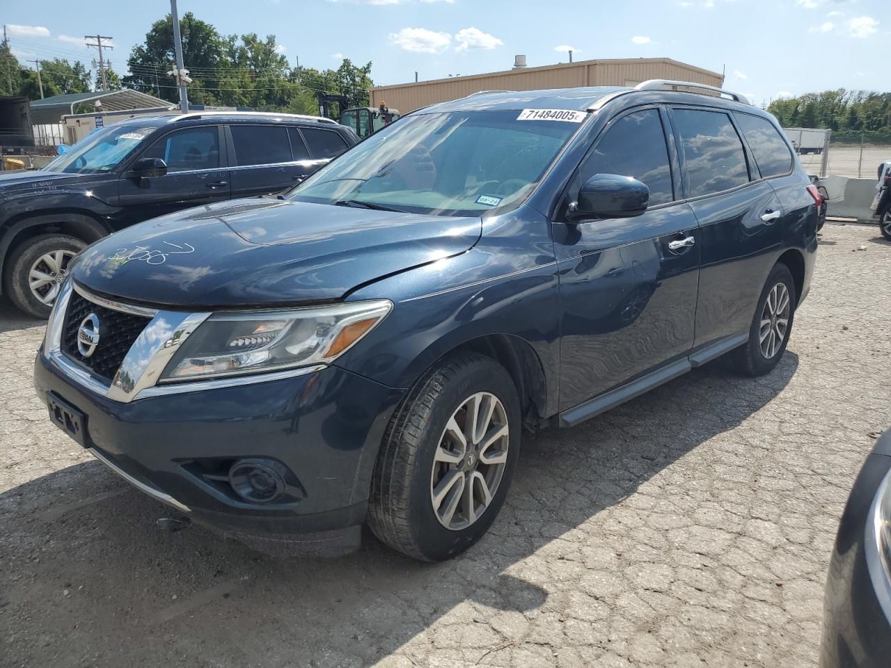 2013 Nissan Pathfinder s