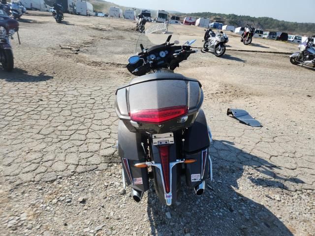 2013 Victory Cross Country Touring