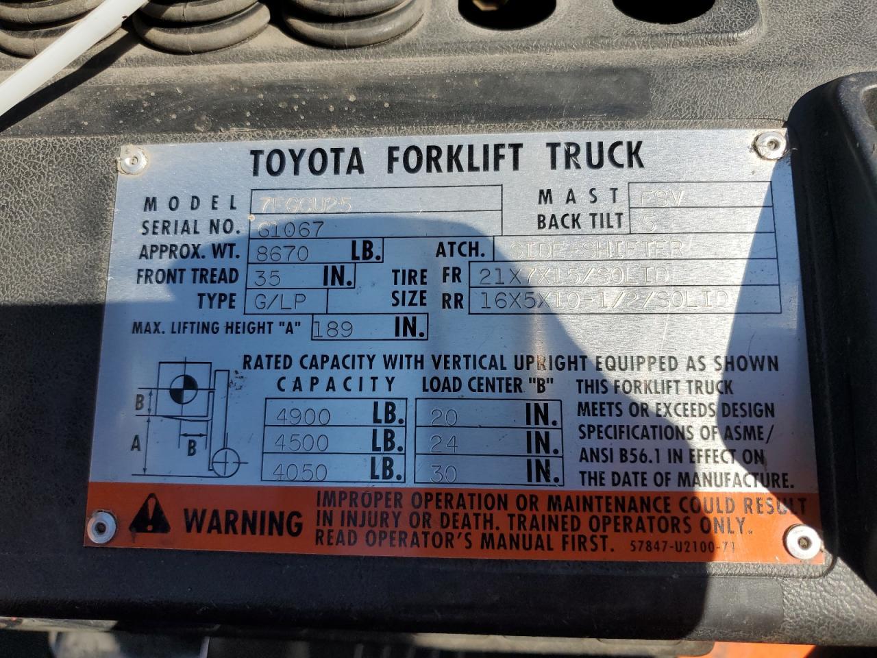 2005 Toyota 7FCCU25 Forklift