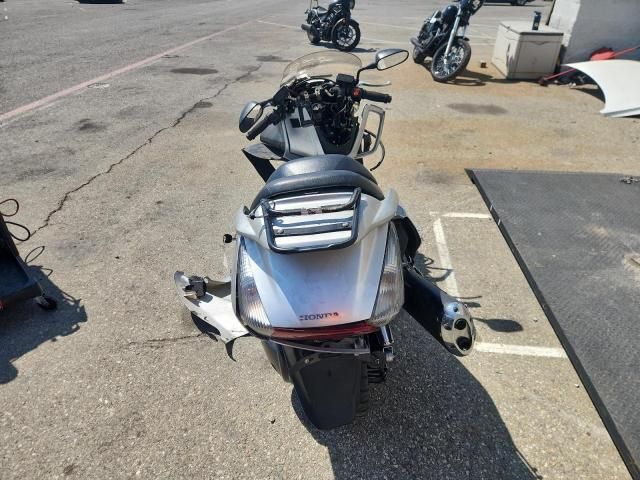 2004 Honda FSC600 A