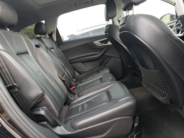 2017 Audi Q7 Premium