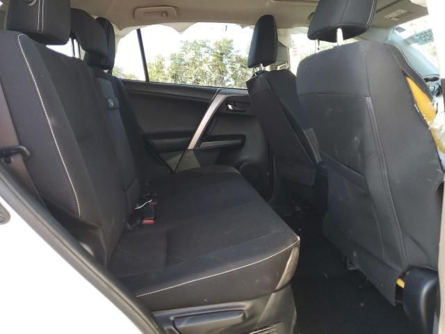 2017 Toyota Rav4 HV LE