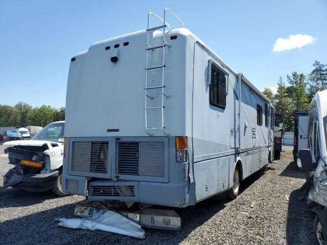2000 Monaco 2000 Roadmaster Rail Dyanaster