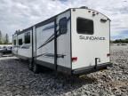 2023 Heartland Rv Sundance 3-RVS Camper