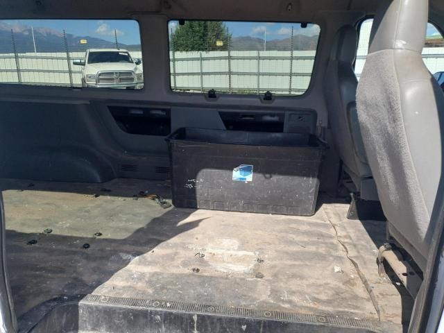 2014 Ford Econoline E350 Super Duty Wagon