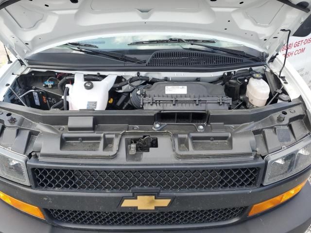 2025 Chevrolet Express G2500