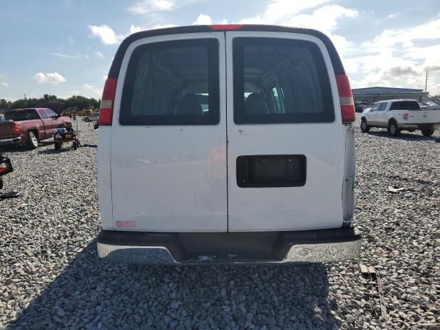 2014 Chevrolet Express G2500