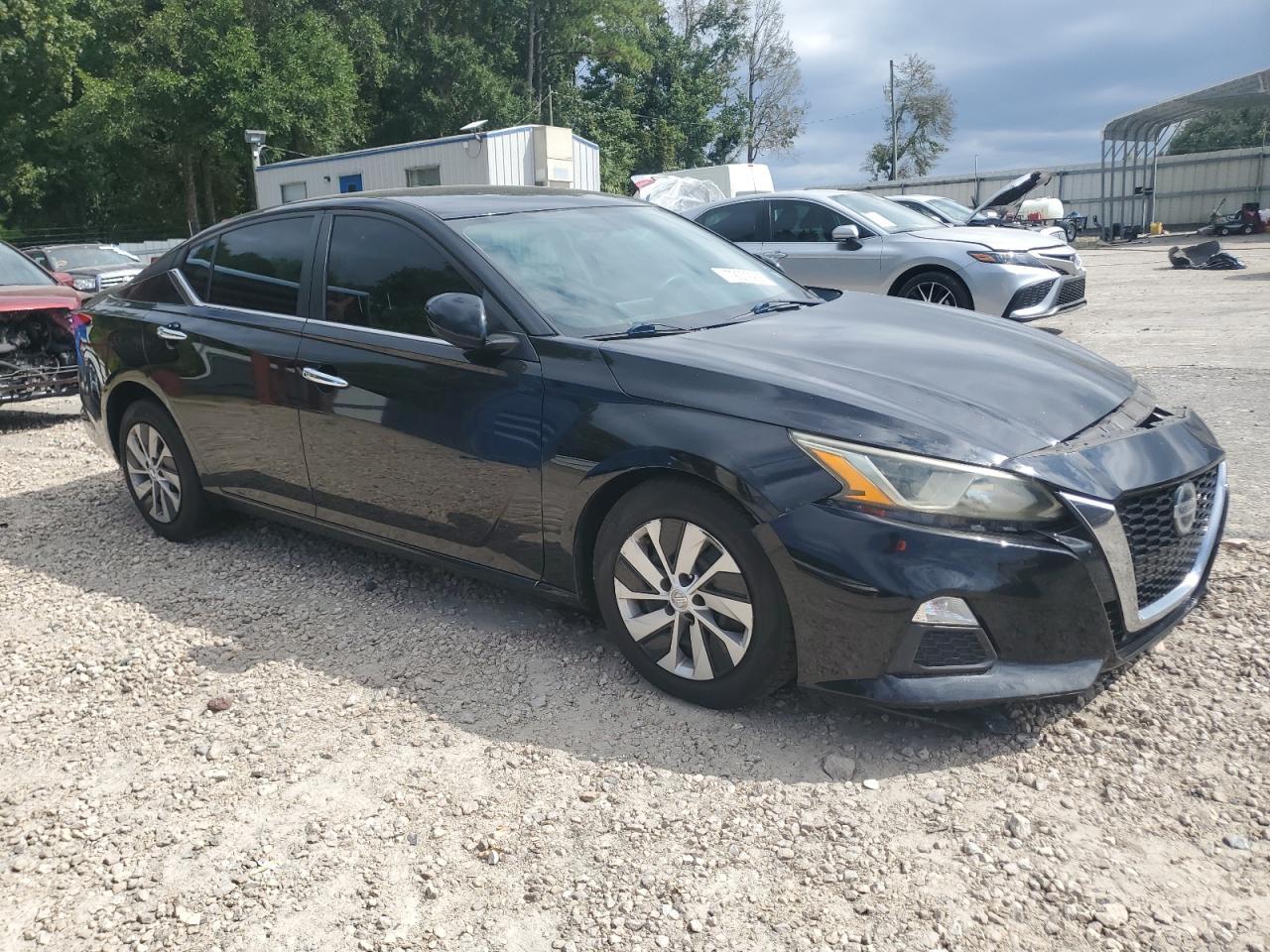 2020 Nissan Altima s
