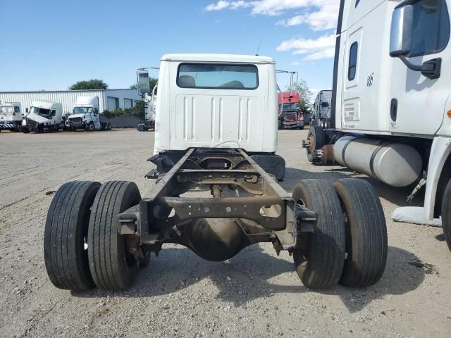 1997 International 4000 4700