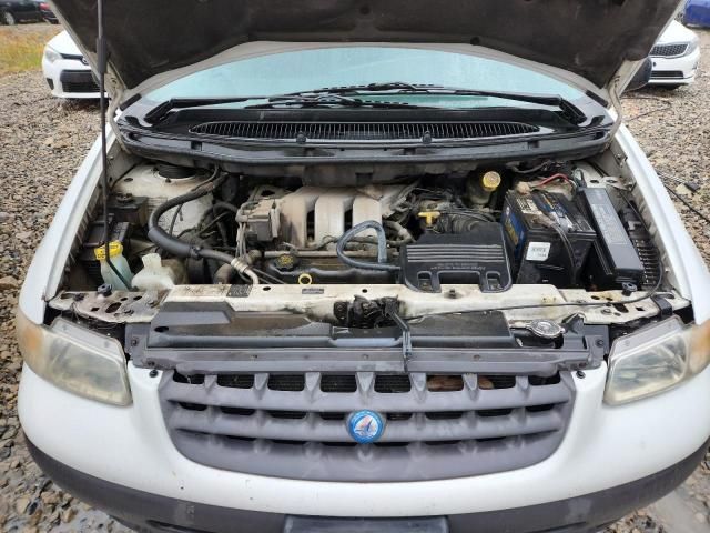 1997 Plymouth Voyager SE