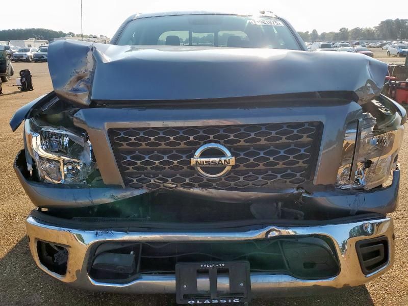 2019 Nissan Titan Platinum Reserve