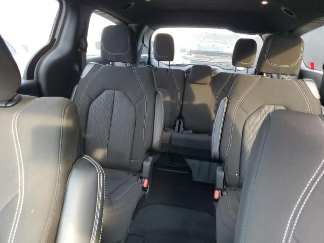 2023 Chrysler Pacifica Touring
