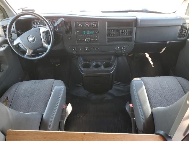 2013 Chev Rolet Express G2500