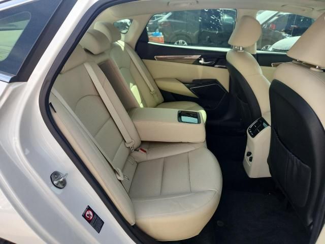 2017 KIA Cadenza Premium