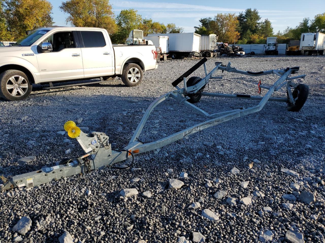 2007 Shoreland'r Boat Trailer