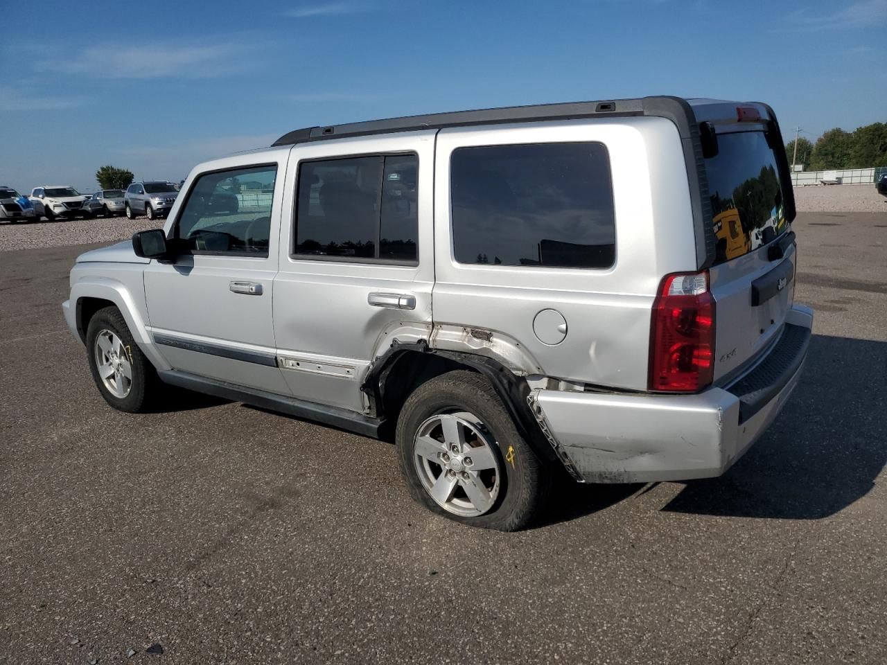 2008 Jeep Commander Sport