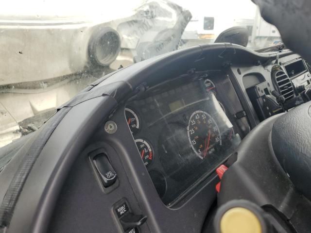 2012 Freightliner M2