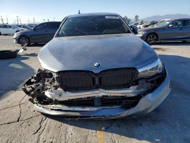 2019 BMW 530E