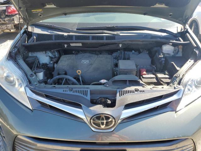 2020 Toyota Sienna xle Premium 8-passenger
