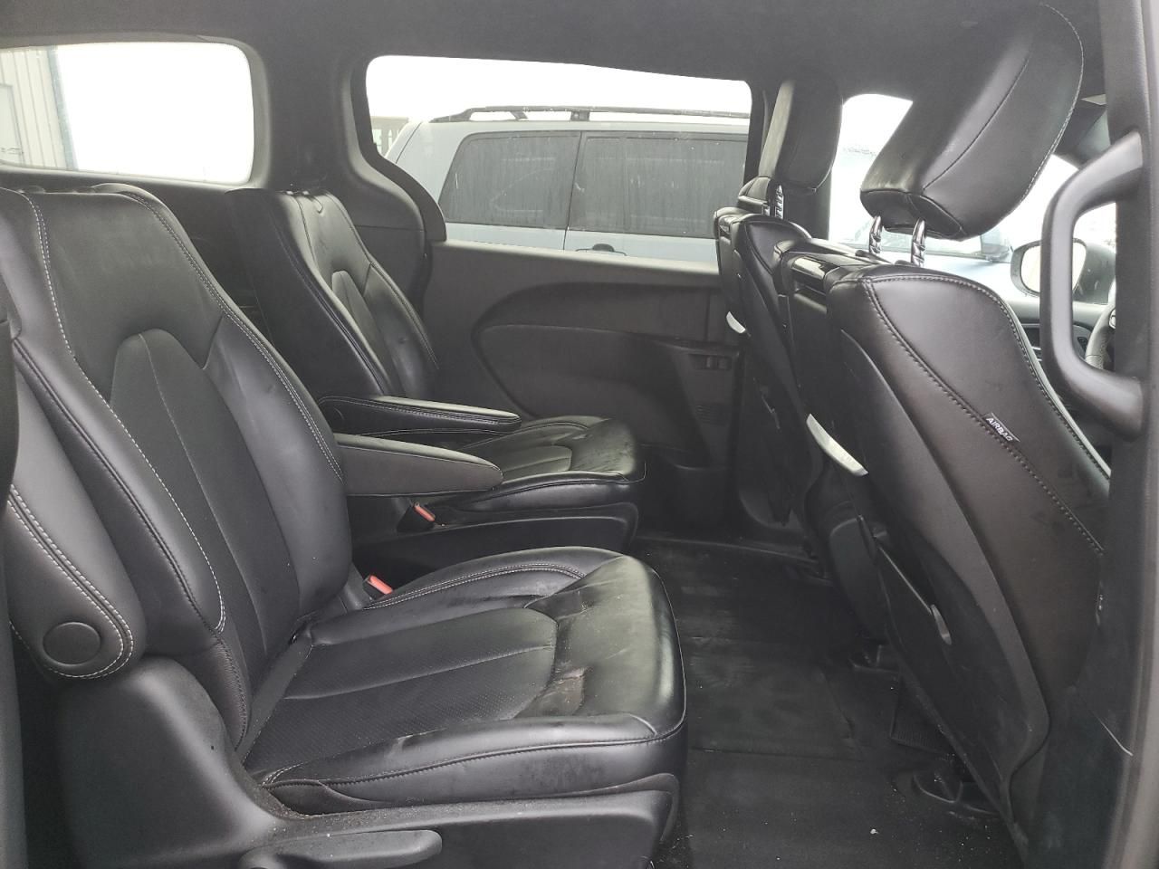 2023 Chrysler Pacifica Hybrid Touring l