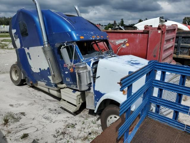 2007 Freightliner FLD132 Semi Truck