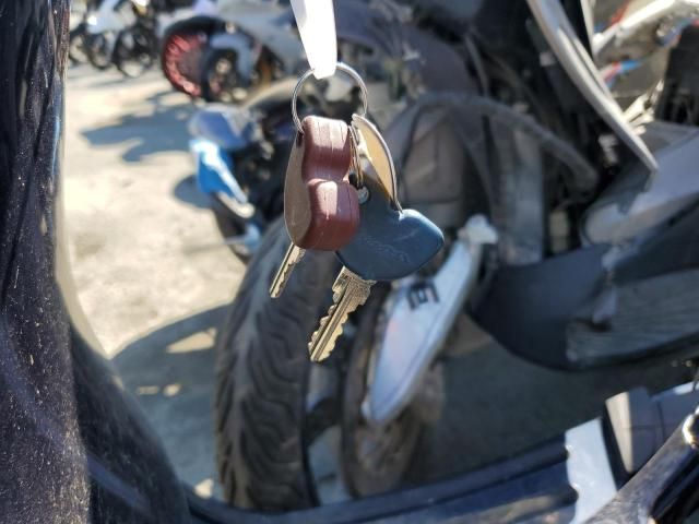2009 Vespa LX 150