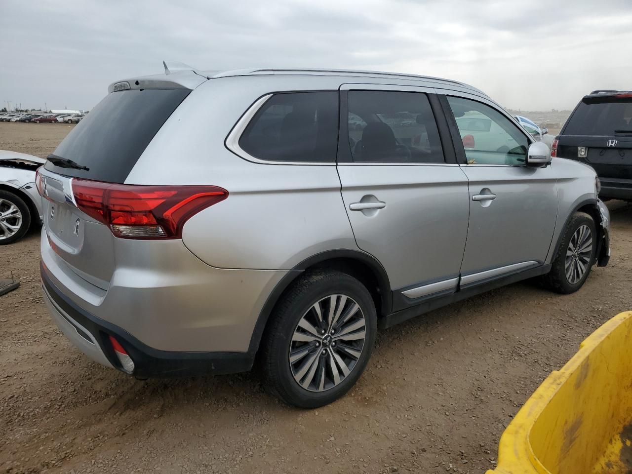 2020 Mitsubishi Outlander se