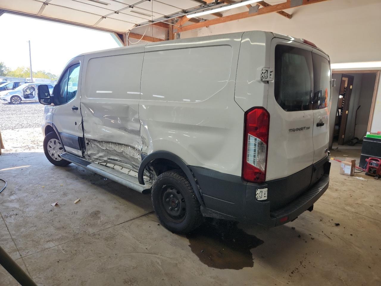 2018 Ford Transit T-250