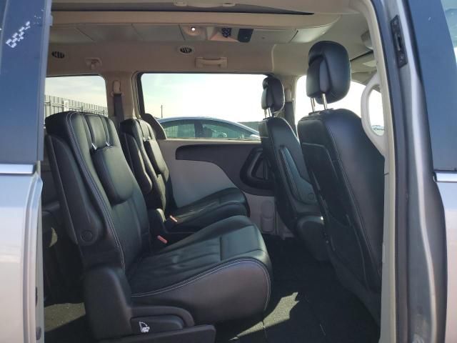 2017 Dodge Grand Caravan Crew