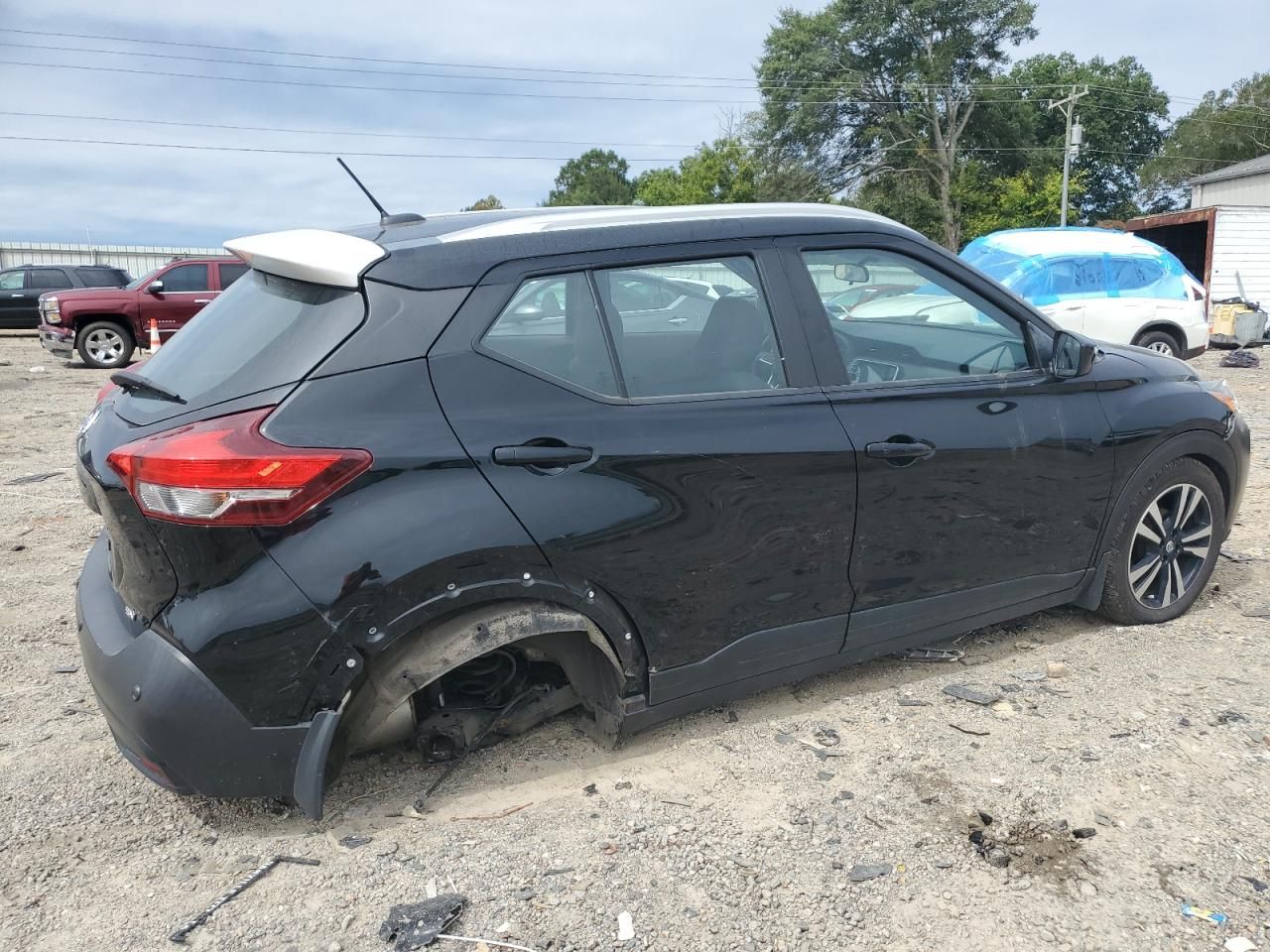 2020 Nissan Kicks sv