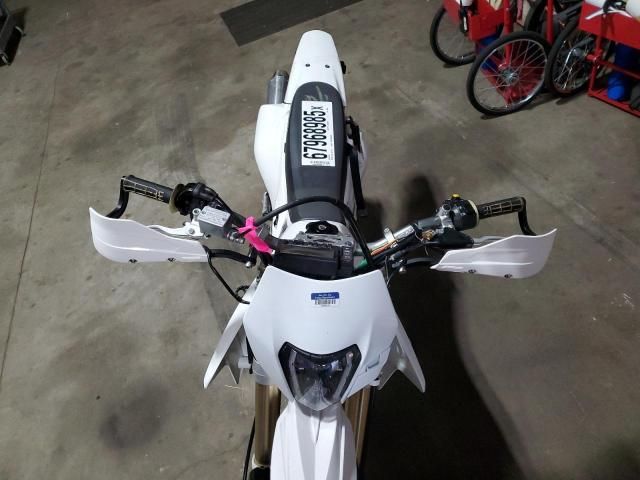 2022 Suzuki DR-Z400 SM