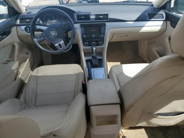 2012 Volkswagen Passat SE